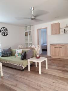 sweet-lemmon-appartment-6-2022c